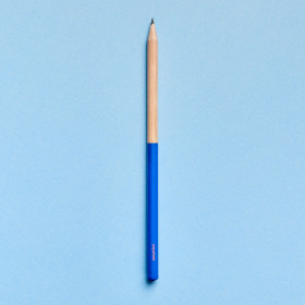 Obyčejná tužka s nápisem Knihoblok