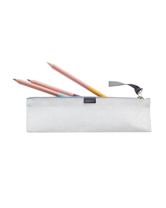 Pencil case with ‘topless’ coloured pencils